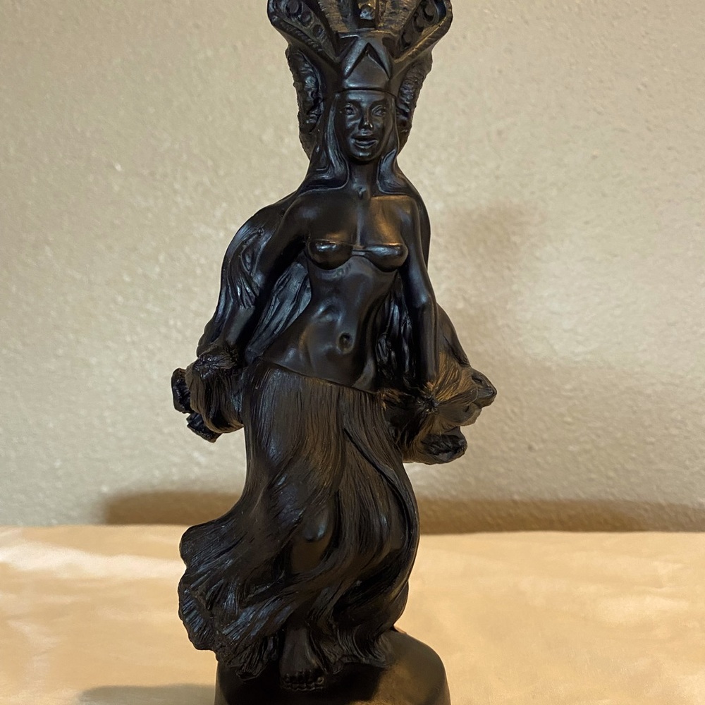 Vintage Tahitian Wahine